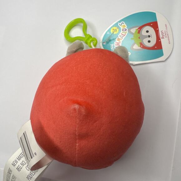 Squishmallow Kellytoy Plush Ryan the Husky as Strawberry Clip On 3.5" NWT - Picture 2 of 3